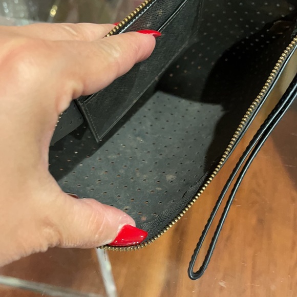 Michael’s Kors black gold hardware clutch - Picture 4 of 6